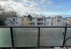 991, Cloverdale Avenue, Victoria, Canada, 2 Bedrooms Bedrooms, 0 ,1 BathroomBathrooms,Condo,For Sale,Cloverdale Court,Cloverdale Avenue,0,1108