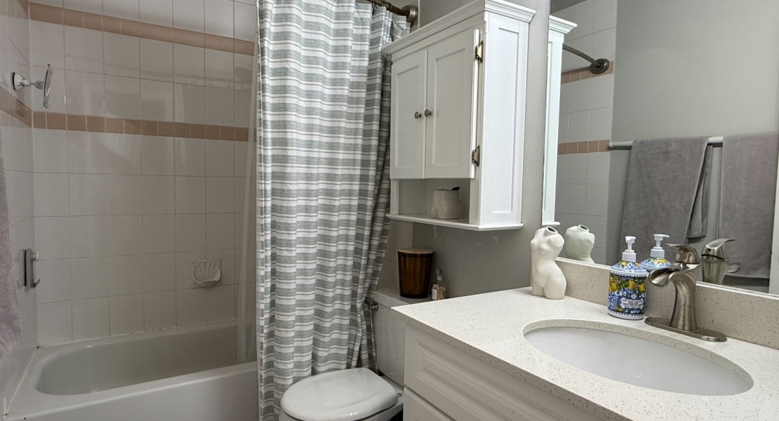 991, Cloverdale Avenue, Victoria, Canada, 2 Bedrooms Bedrooms, 0 ,1 BathroomBathrooms,Condo,For Sale,Cloverdale Court,Cloverdale Avenue,0,1108 991, Cloverdale Avenue, Victoria, Canada, 2 Bedrooms Bedrooms, 0 ,1 BathroomBathrooms,Condo,For Sale,Cloverdale Court,Cloverdale Avenue,0,1108