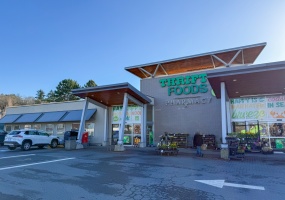 991, Cloverdale Avenue, Victoria, Canada, 2 Bedrooms Bedrooms, 0 ,1 BathroomBathrooms,Condo,For Sale,Cloverdale Court,Cloverdale Avenue,0,1108