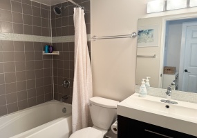 3252, Glasgow Avenue, Victoria, Canada, 2 Bedrooms Bedrooms, 0 ,1 BathroomBathrooms,Condo,For Sale,Glasgow Court,Glasgow Avenue,4,1109