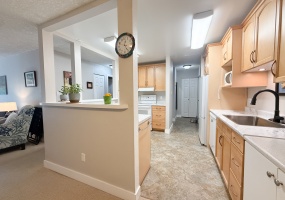 3252, Glasgow Avenue, Victoria, Canada, 2 Bedrooms Bedrooms, 0 ,1 BathroomBathrooms,Condo,For Sale,Glasgow Court,Glasgow Avenue,4,1109