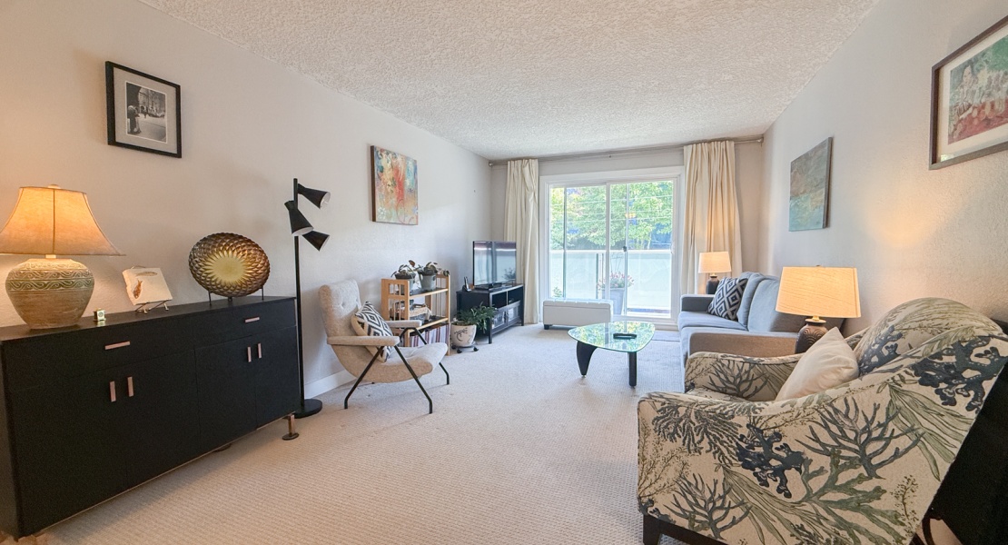 3252, Glasgow Avenue, Victoria, Canada, 2 Bedrooms Bedrooms, 0 ,1 BathroomBathrooms,Condo,For Sale,Glasgow Court,Glasgow Avenue,4,1109