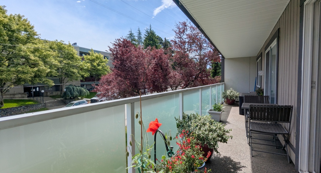 3252, Glasgow Avenue, Victoria, Canada, 2 Bedrooms Bedrooms, 0 ,1 BathroomBathrooms,Condo,For Sale,Glasgow Court,Glasgow Avenue,4,1109