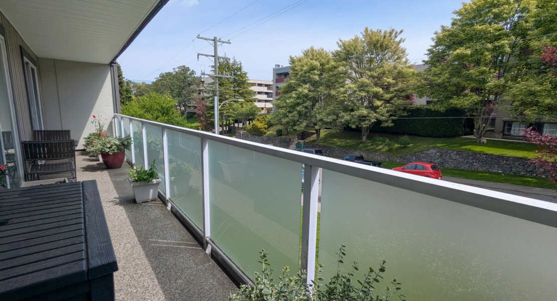 3252, Glasgow Avenue, Victoria, Canada, 2 Bedrooms Bedrooms, 0 ,1 BathroomBathrooms,Condo,For Sale,Glasgow Court,Glasgow Avenue,4,1109