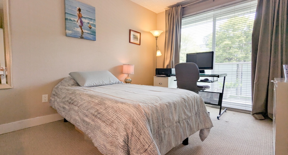 3252, Glasgow Avenue, Victoria, Canada, 2 Bedrooms Bedrooms, 0 ,1 BathroomBathrooms,Condo,For Sale,Glasgow Court,Glasgow Avenue,4,1109